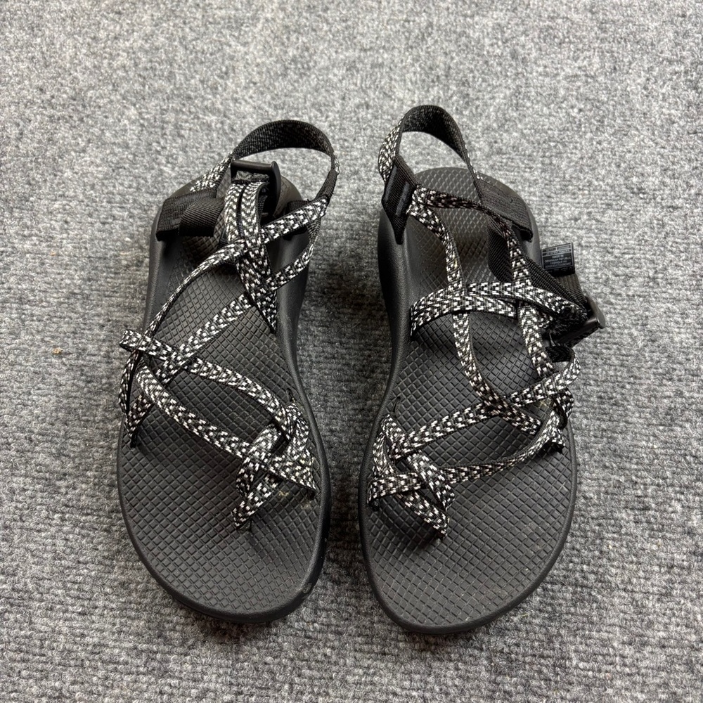 CHACO Women’s Boost Black/White Zx/2 Dual Adjustable Straps Classic Sandal sz 10